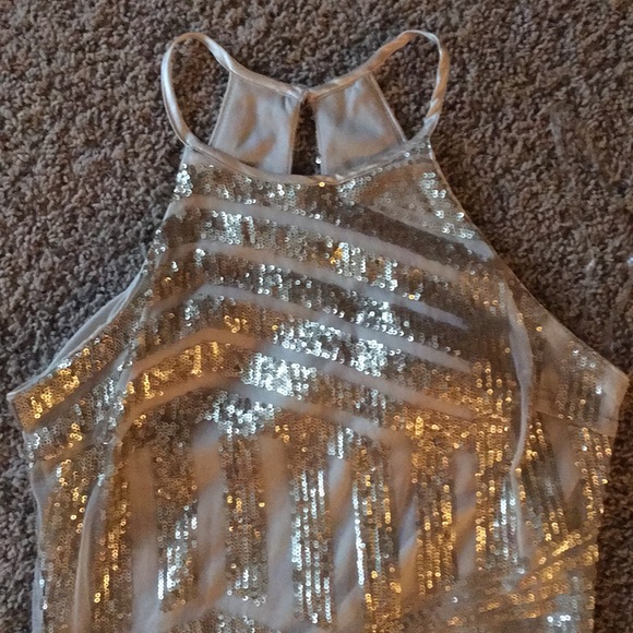 Formal Dress - Picture 2 of 4